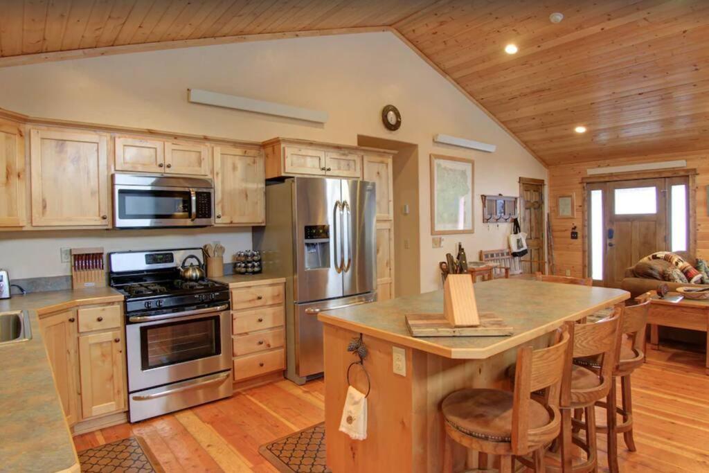 Fox Den Lodge West Yellowstone Luaran gambar